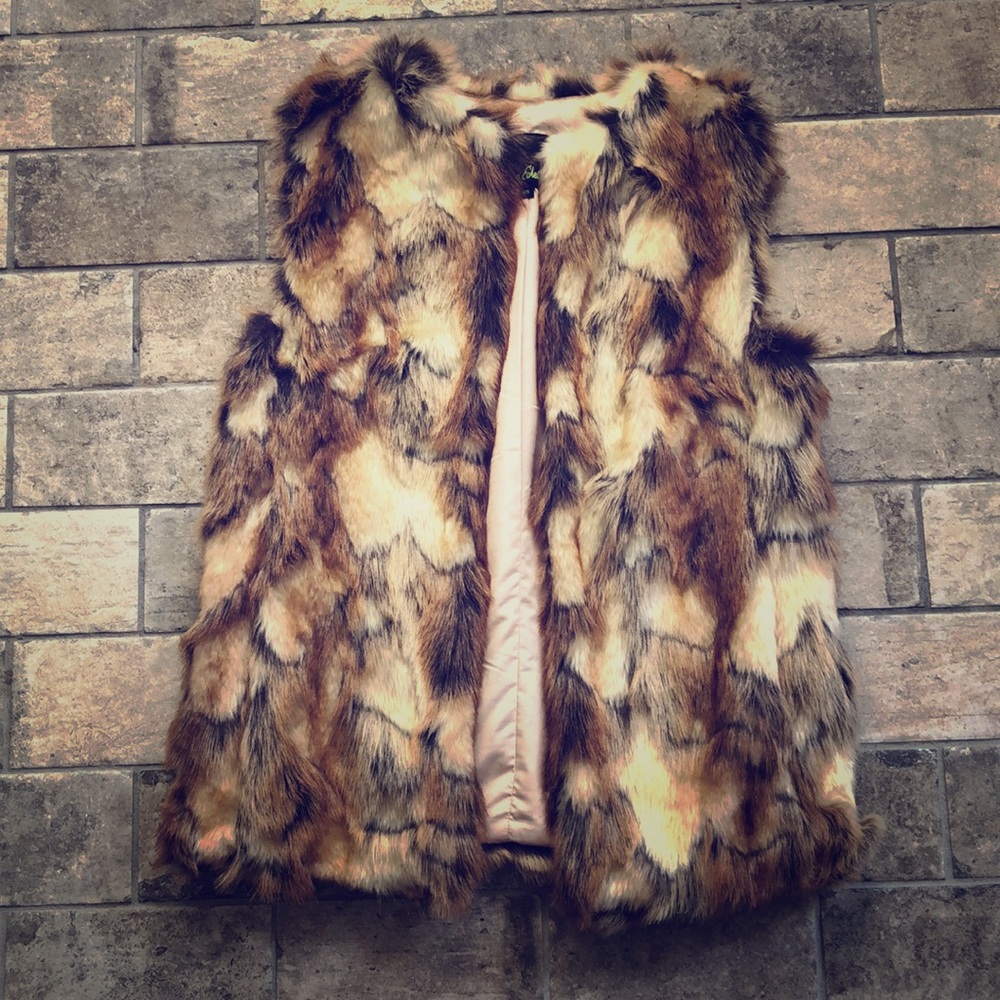 FAUX FUR vest size XS